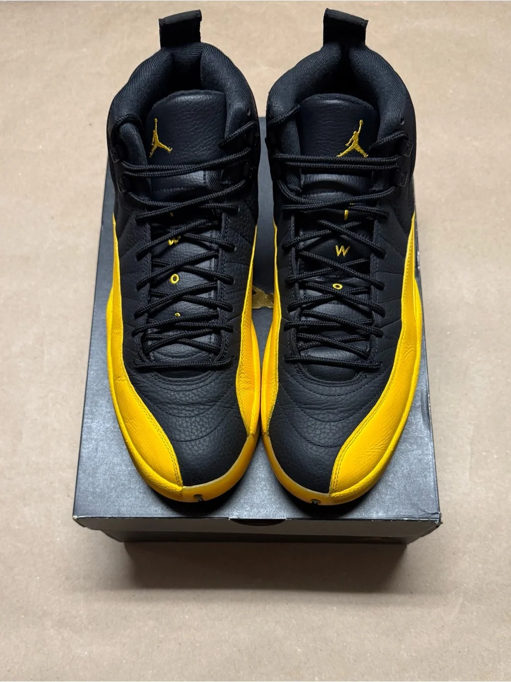 Nike Air Jordan 12 Retro University Gold Mens size 13 Basketball Shoes Rare!